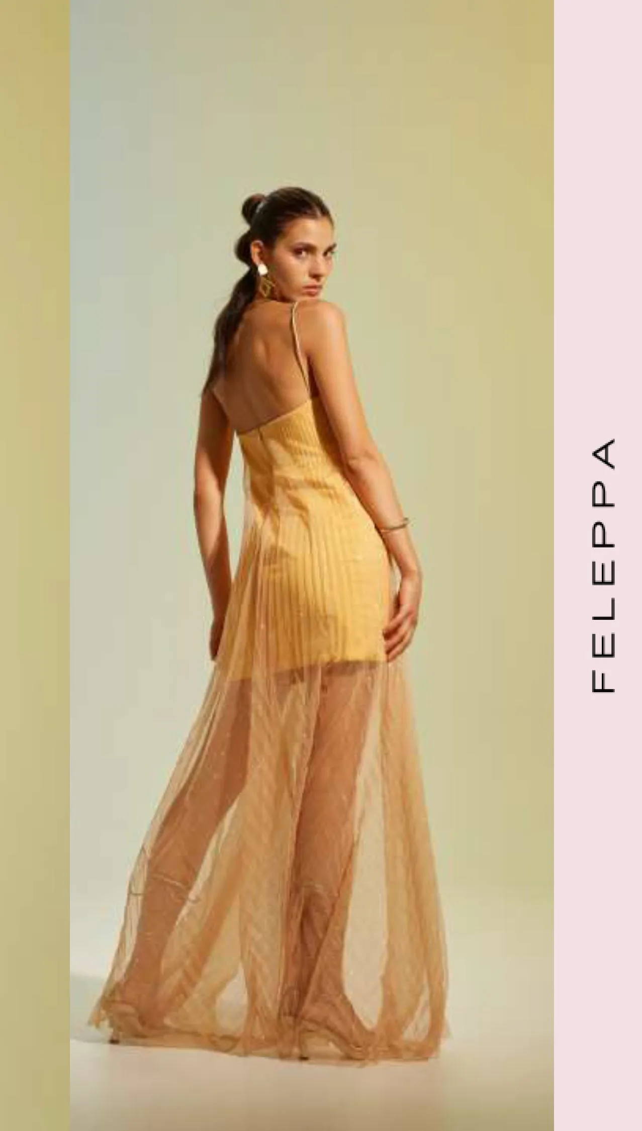 ABITO con TULLE oro