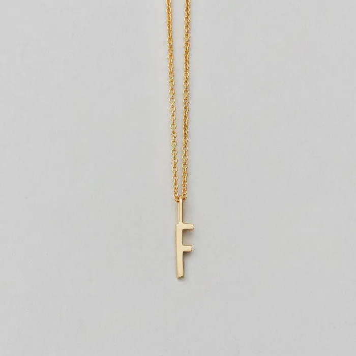 Charm lettera oro