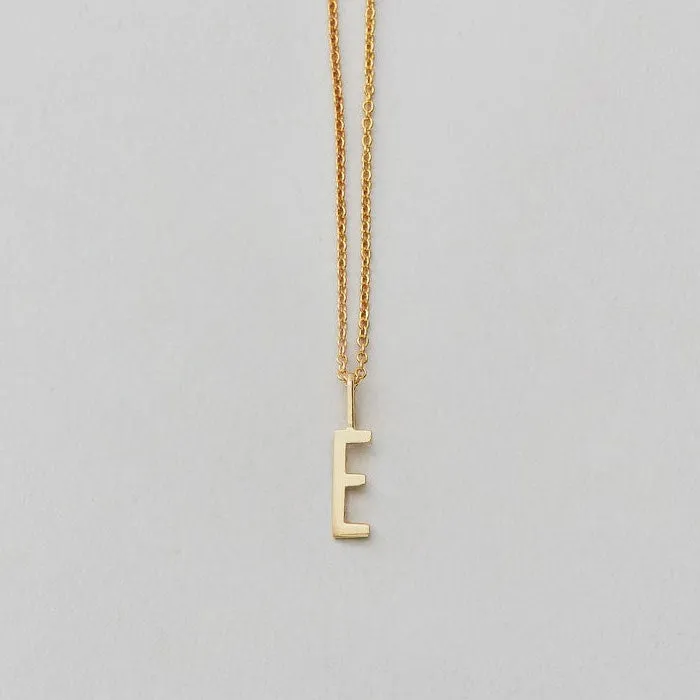 Charm lettera oro