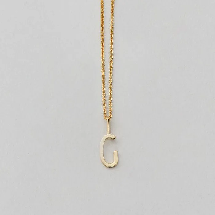 Charm lettera oro