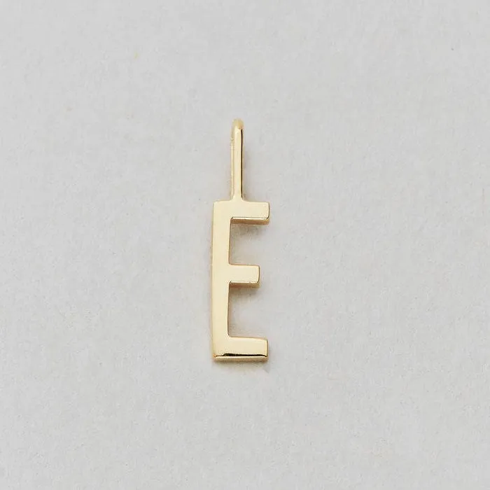 Charm lettera oro