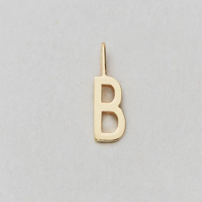 Charm lettera oro
