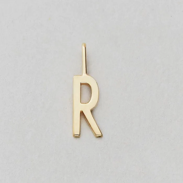 Charm lettera oro