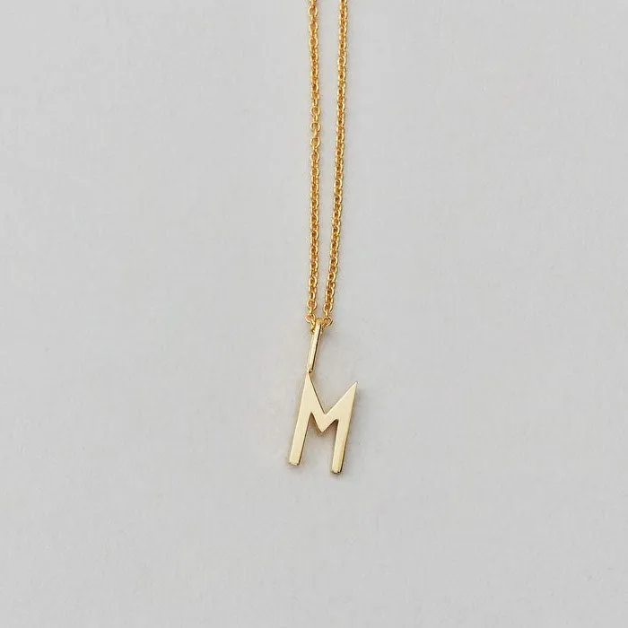 Charm lettera oro