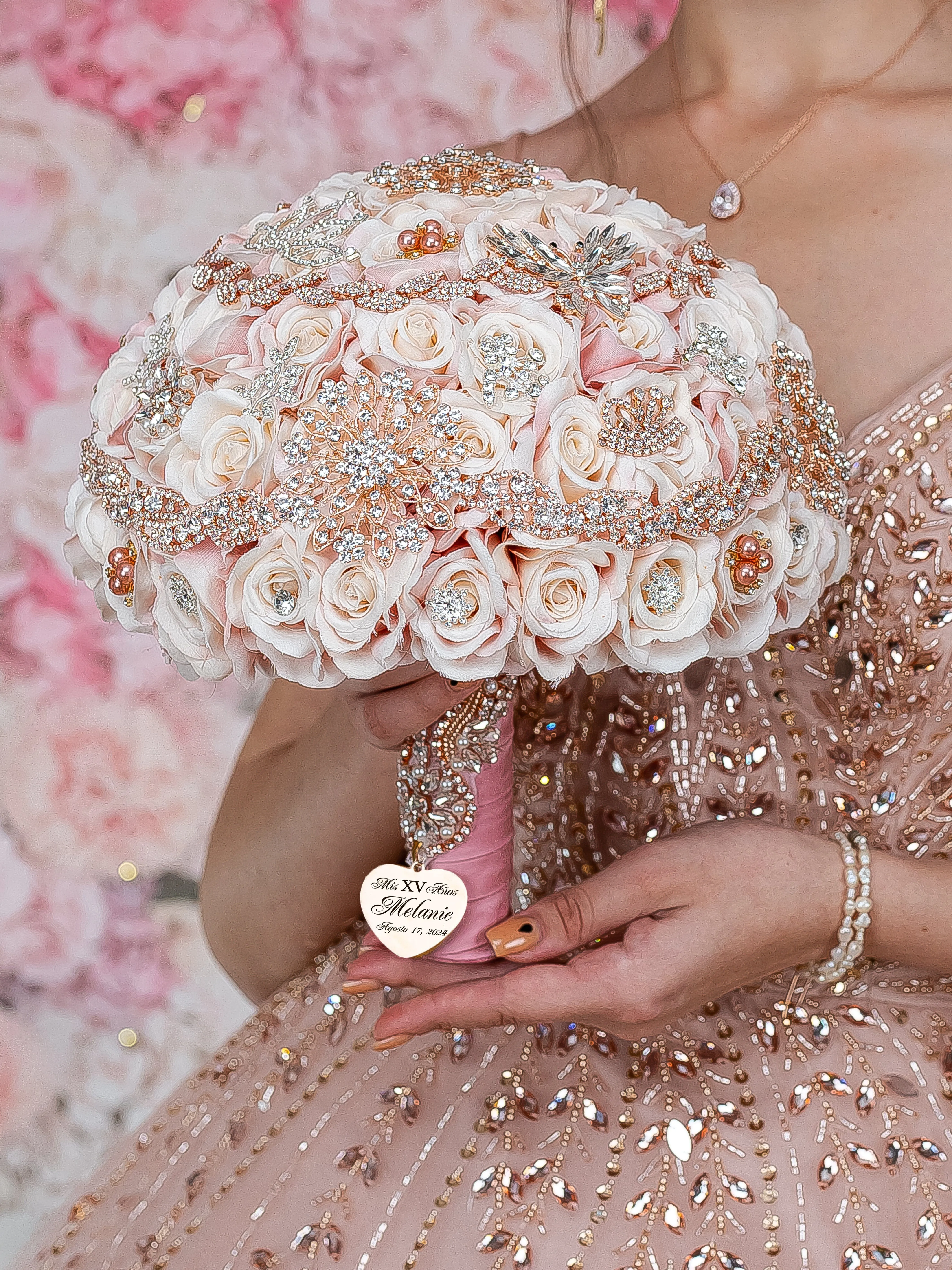 Oro rosa Kitty for Quinceanera
